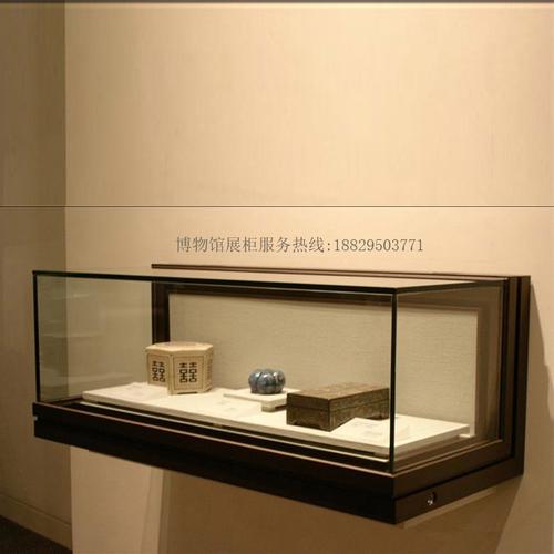 悬藏之美 深圳市实创博物馆悬挂式展柜如何守护收藏品的“空中舞台”